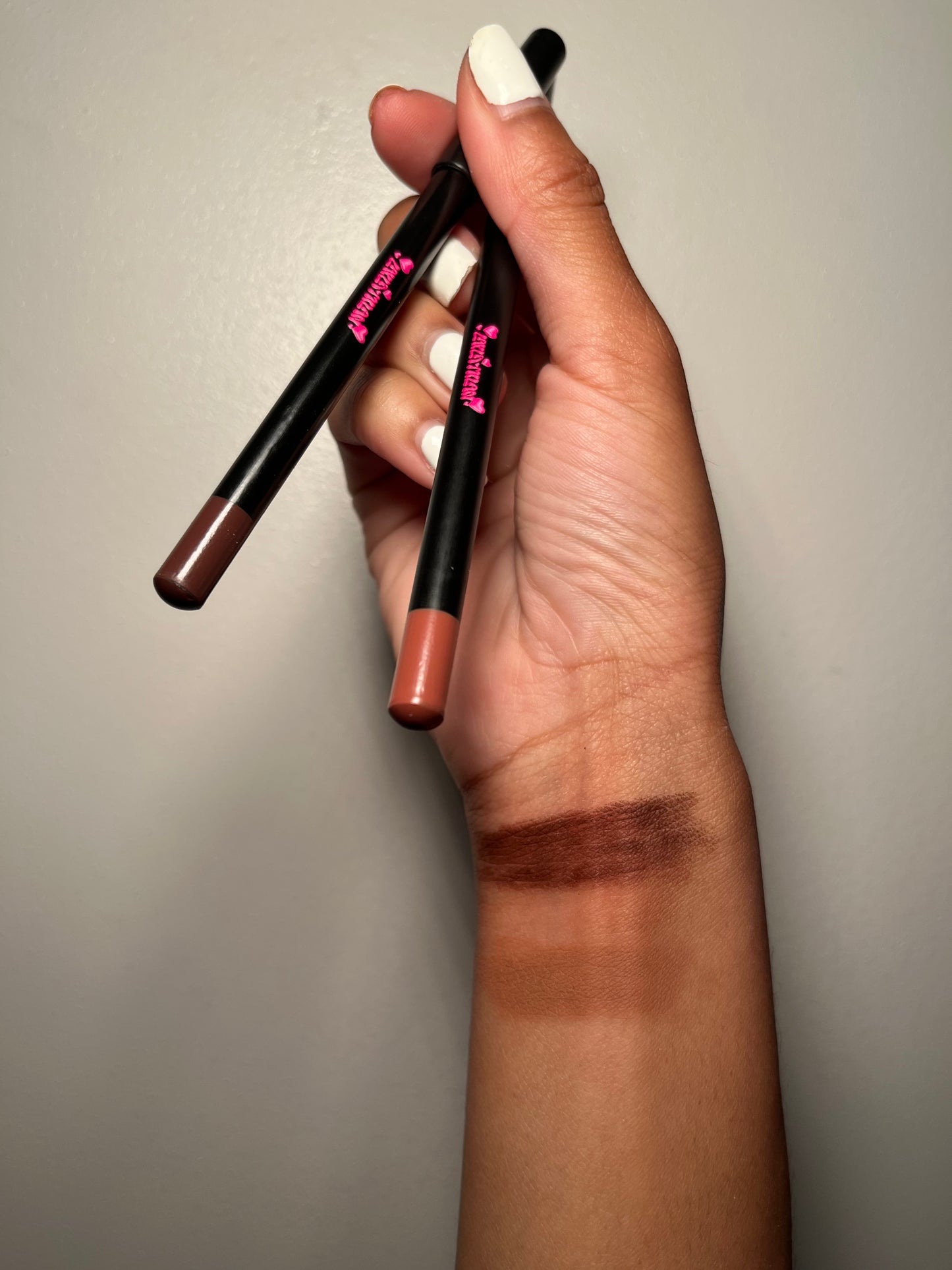 LMC LIP LINER